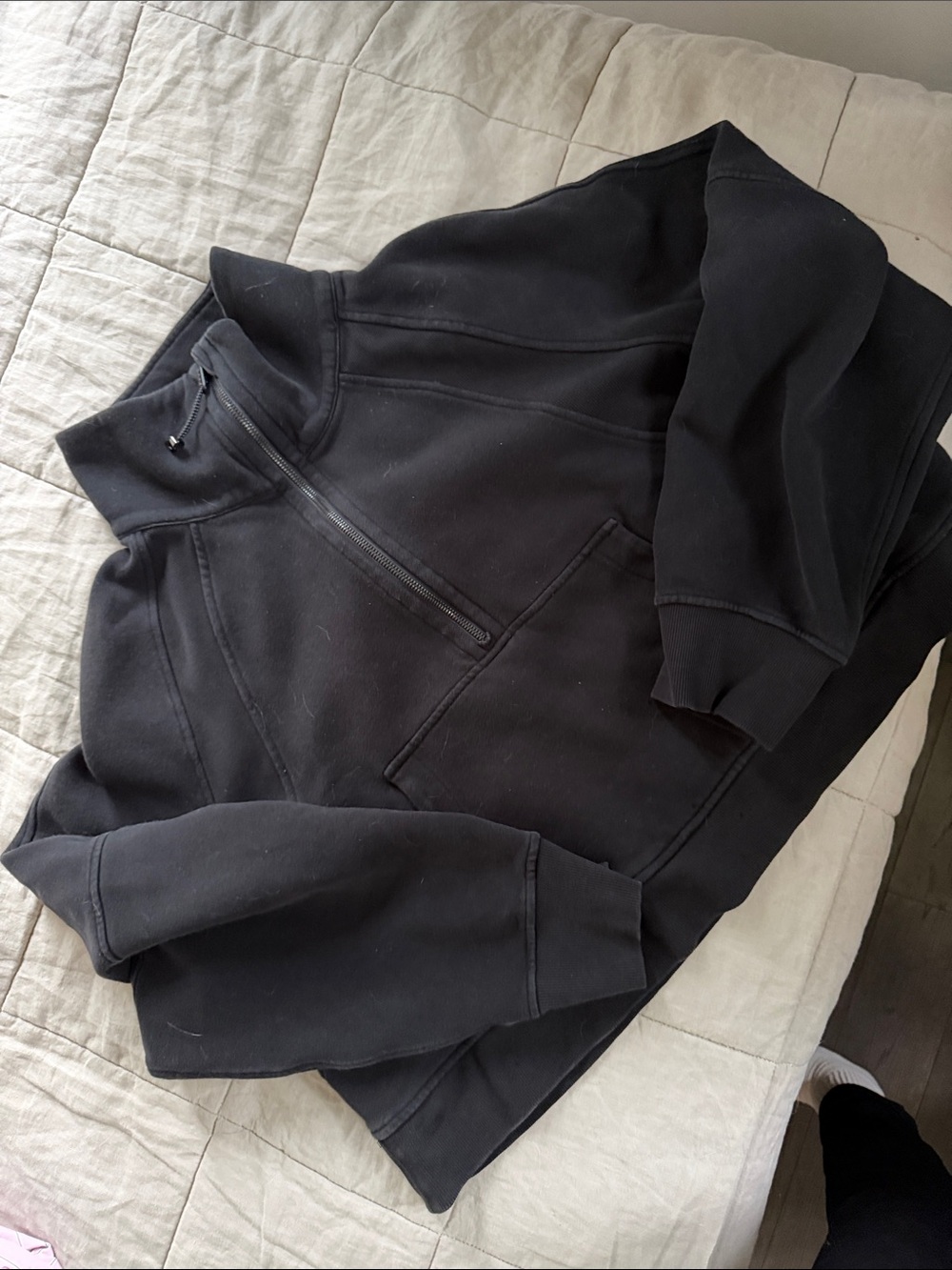 Lululemon cropped Black Half-Zip Pullover Scuba Funnel Neck